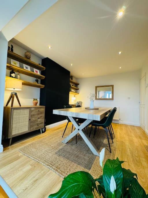 Stylish With Stunning Views Apartment Bristol