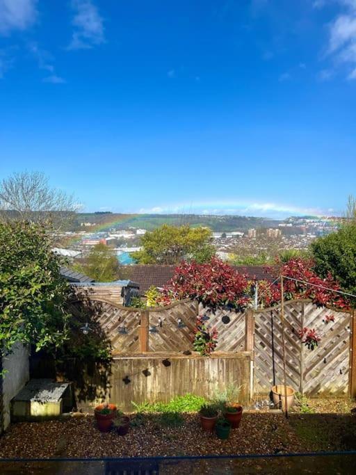 Stylish With Stunning Views *